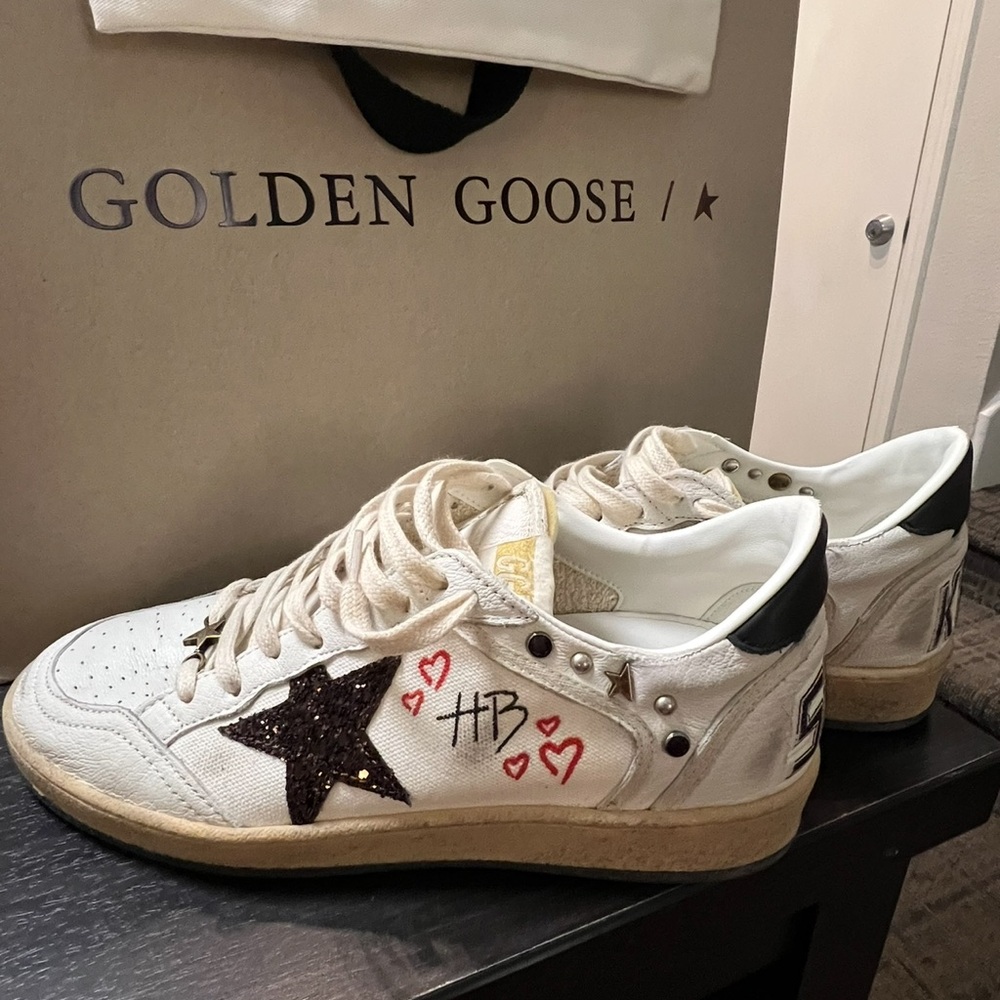 Golden Goose Cream Sneakers with Black Star and Red Hearts